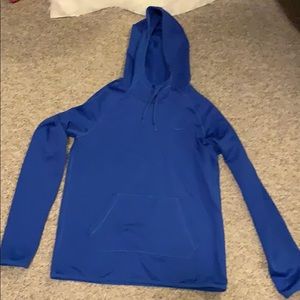 Nike thermafit women’s hoodie size small